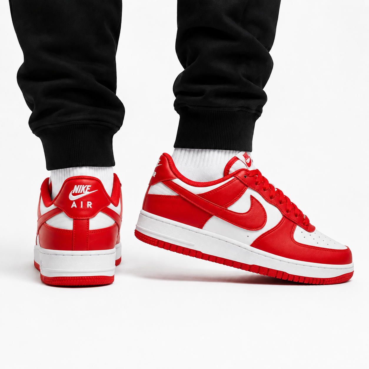 SB Dunk Low University Red