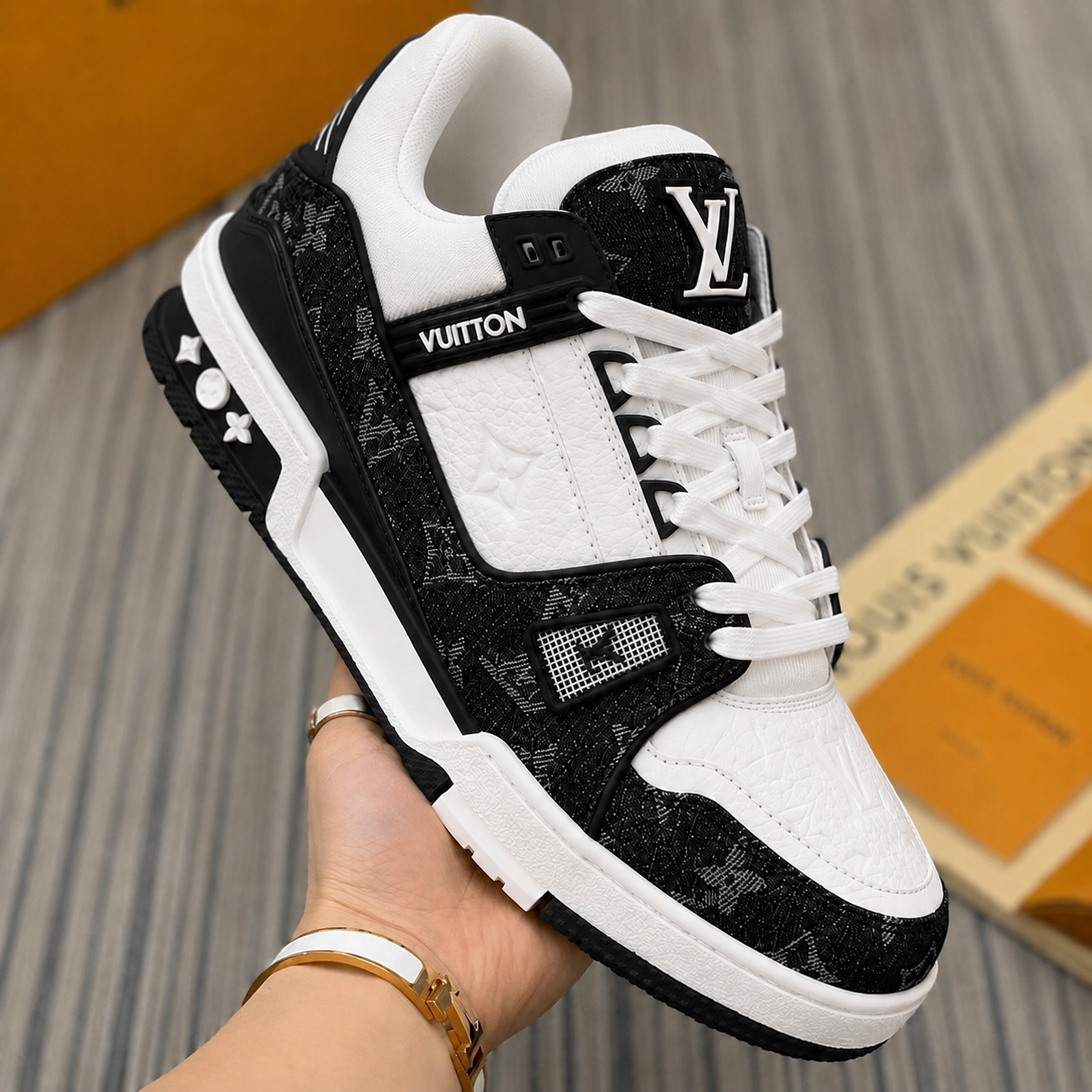 Luxury LV Trainer